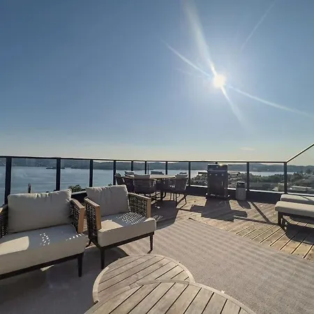 Sjoutsikt, Jacuzzi Og Solfylt برغن