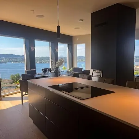 Apartamento Sjoutsikt, Jacuzzi Og Solfylt Bergen