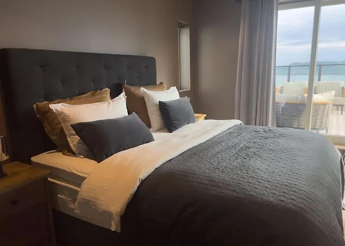 Sjoutsikt, Jacuzzi Og Solfylt