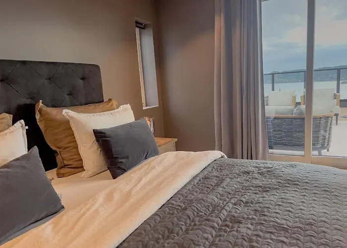 Apartmán Sjoutsikt, Jacuzzi Og Solfylt *