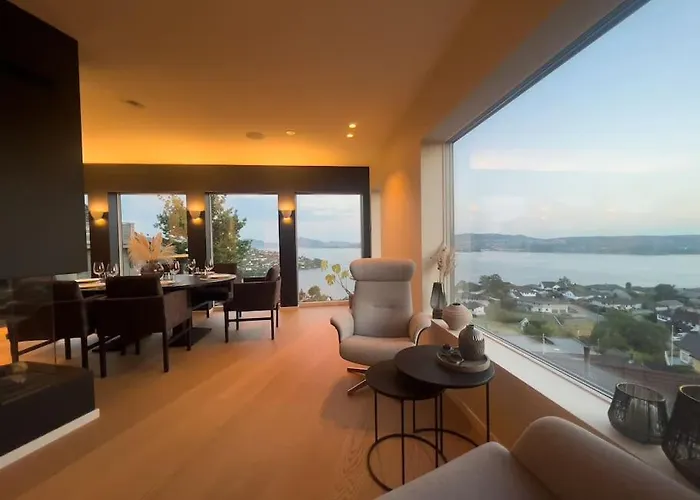 Sjoutsikt, Jacuzzi Og Solfylt 公寓 *