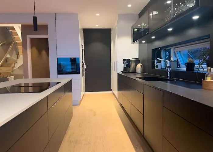 Apartmán Sjoutsikt, Jacuzzi Og Solfylt *