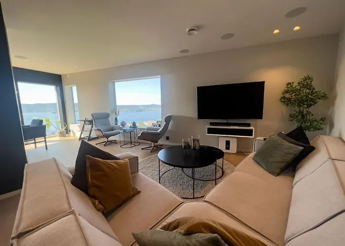 Apartmán Sjoutsikt, Jacuzzi Og Solfylt