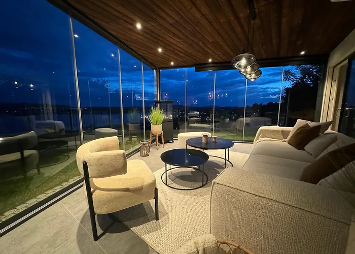 Sjoutsikt, Jacuzzi Og Solfylt