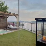 Sjoutsikt, Jacuzzi Og Solfylt